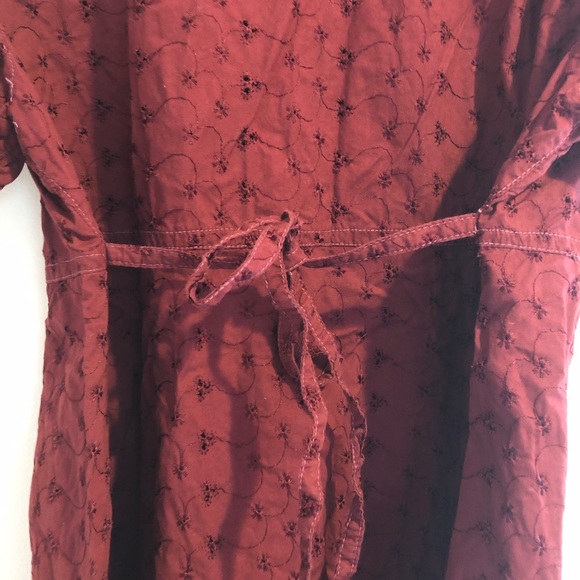 Maroon floral print button down/tie maternity - Picture 6 of 8